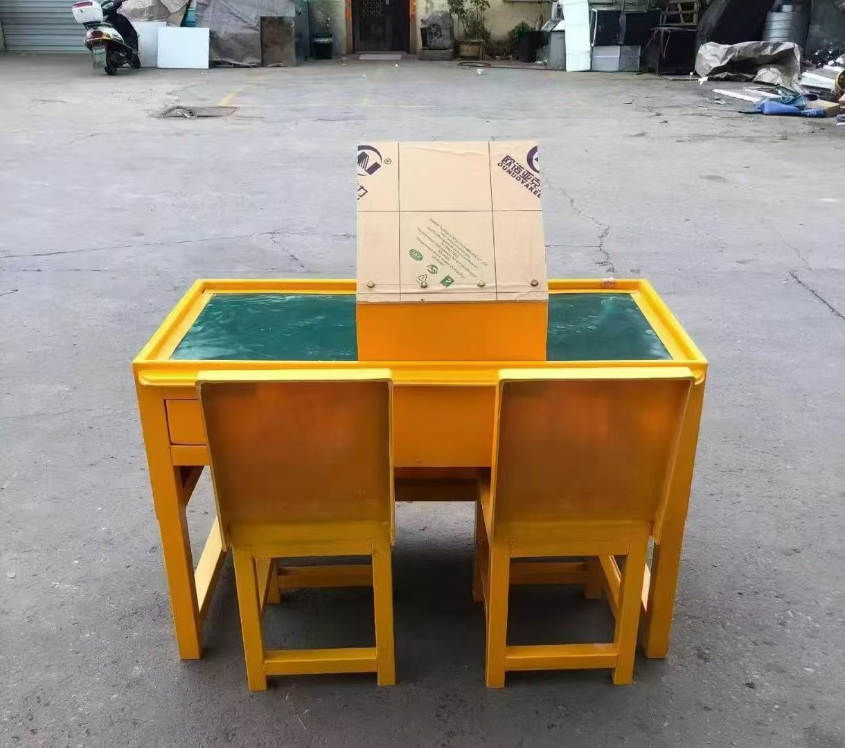 宣州防静电导通桌井下煤矿火工品发放桌：危险品流转的安全守护者