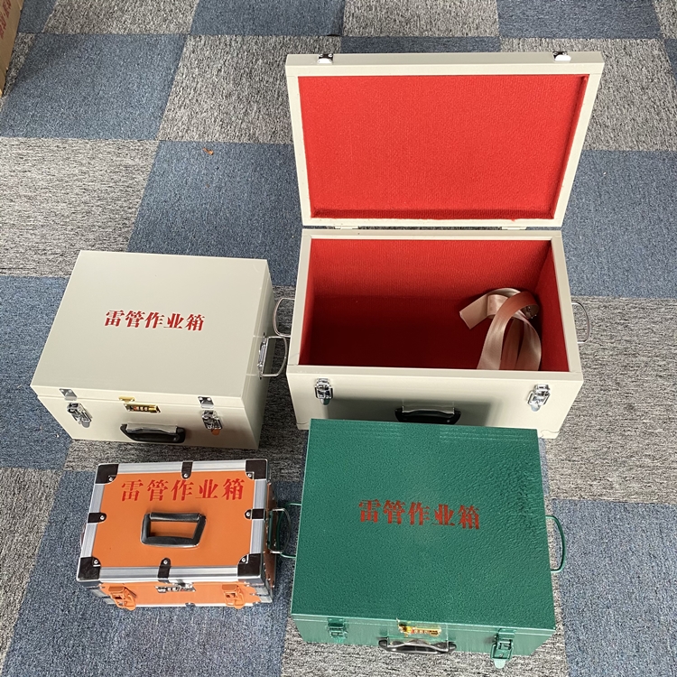 宣州爆破工程作业箱如何选择？玻璃钢与传统材质的全面对比